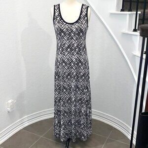 Calvin Klein scoop neck sleeveless maxi dress with geometric pattern. 6